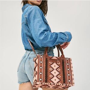 WRANGLER BROWN PURSE